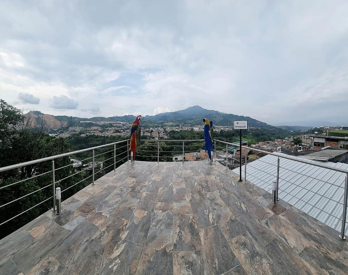 Ayenda Ceiba Rooms بيريرا المظهر الخارجي الصورة
